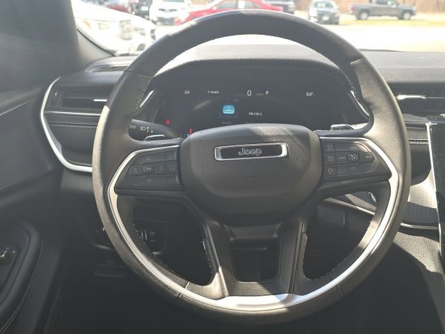 Used 2024 Jeep Grand Cherokee L Laredo image 15