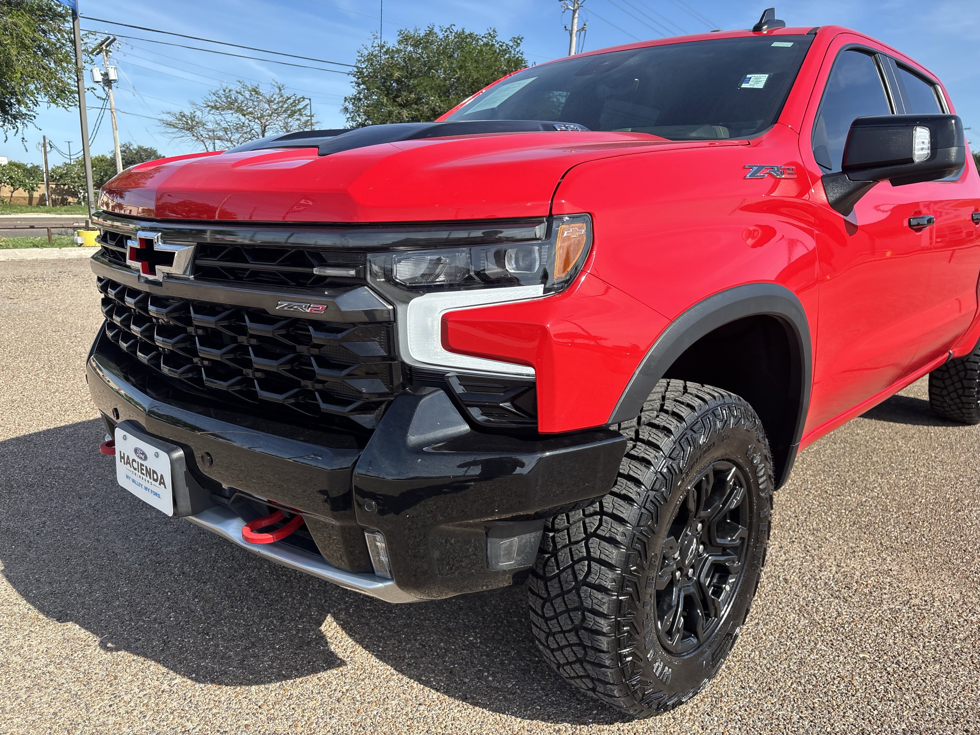 Used 2025 Chevrolet Silverado 1500 ZR2 w/ Technology Package AWD/4WD image 7