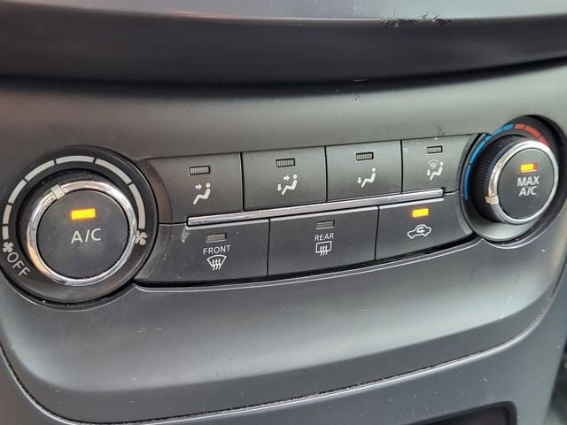 Used 2017 Nissan Sentra S w/ S Style Package FWD image 15