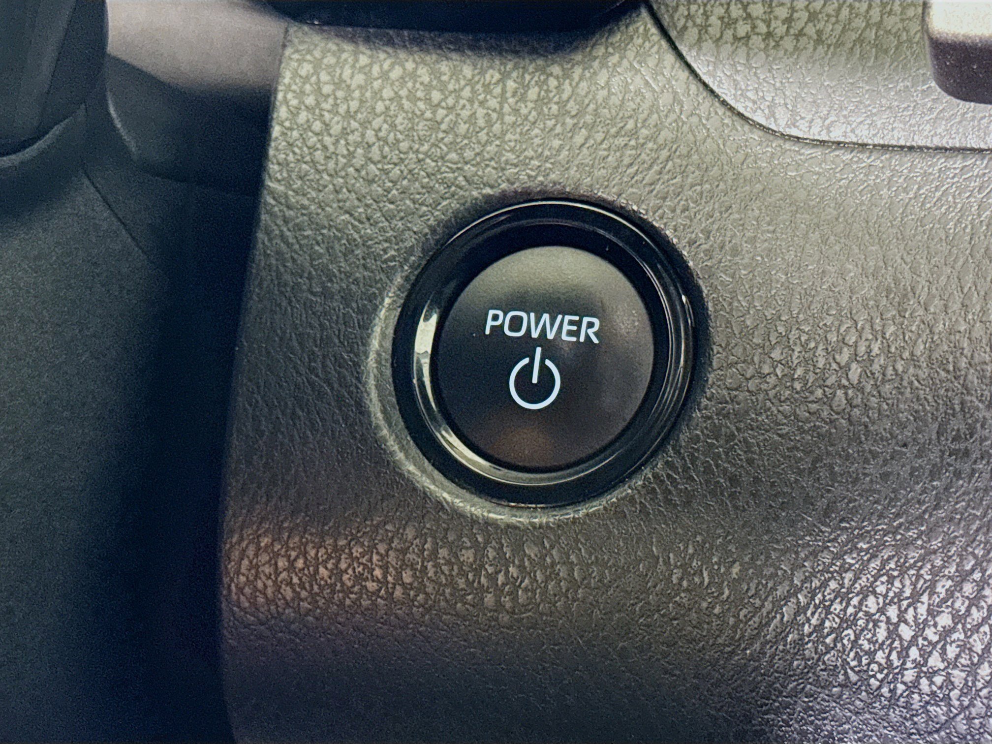 Used 2025 Toyota Camry LE image 21