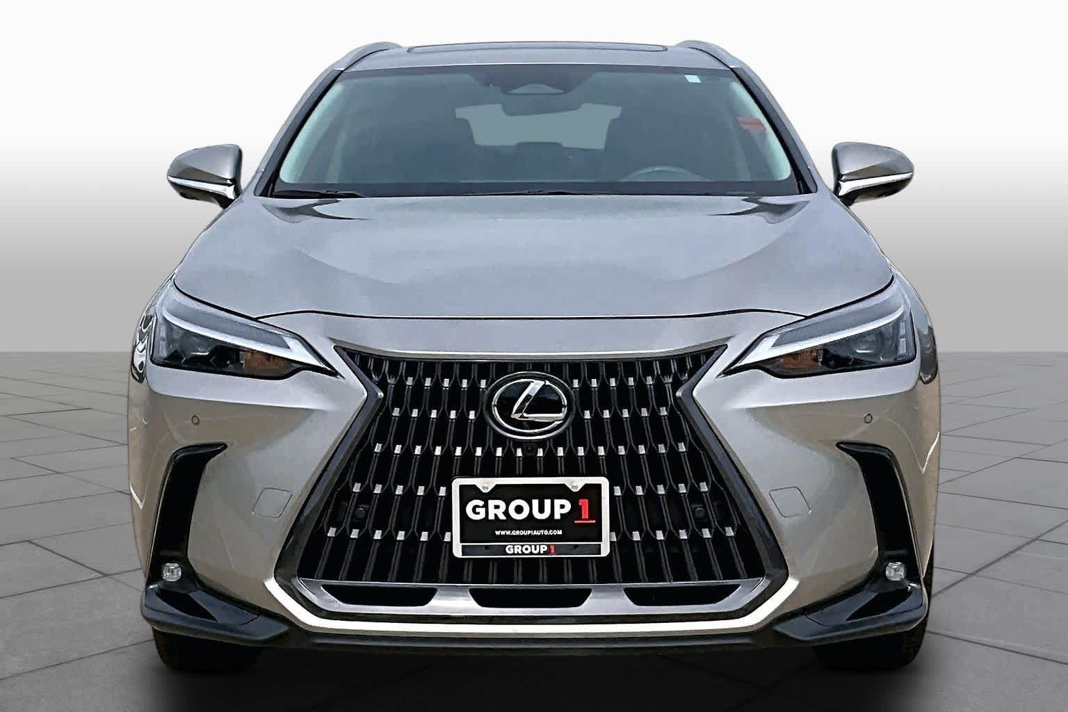 Certified 2025 Lexus NX 350 AWD w/ Accessory Package (2T) image 4