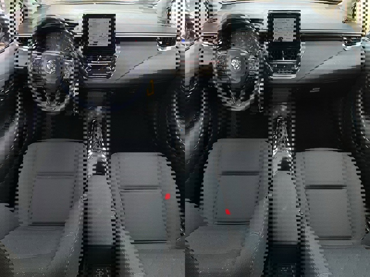Used 2025 Toyota Corolla LE image 19