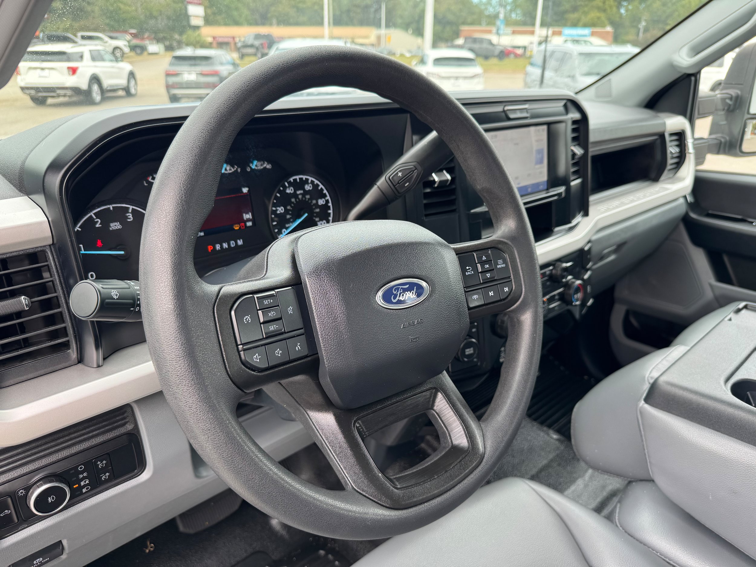 Used 2025 Ford F350 XL AWD/4WD image 9
