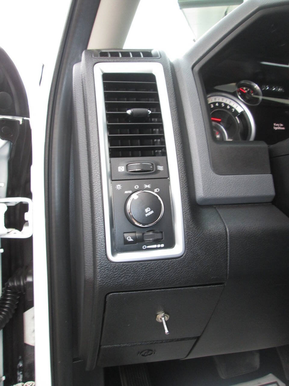 Used 2014 RAM 2500 Big Horn AWD/4WD image 21