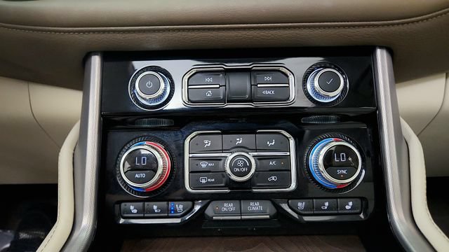Used 2024 GMC Yukon Denali AWD/4WD image 73