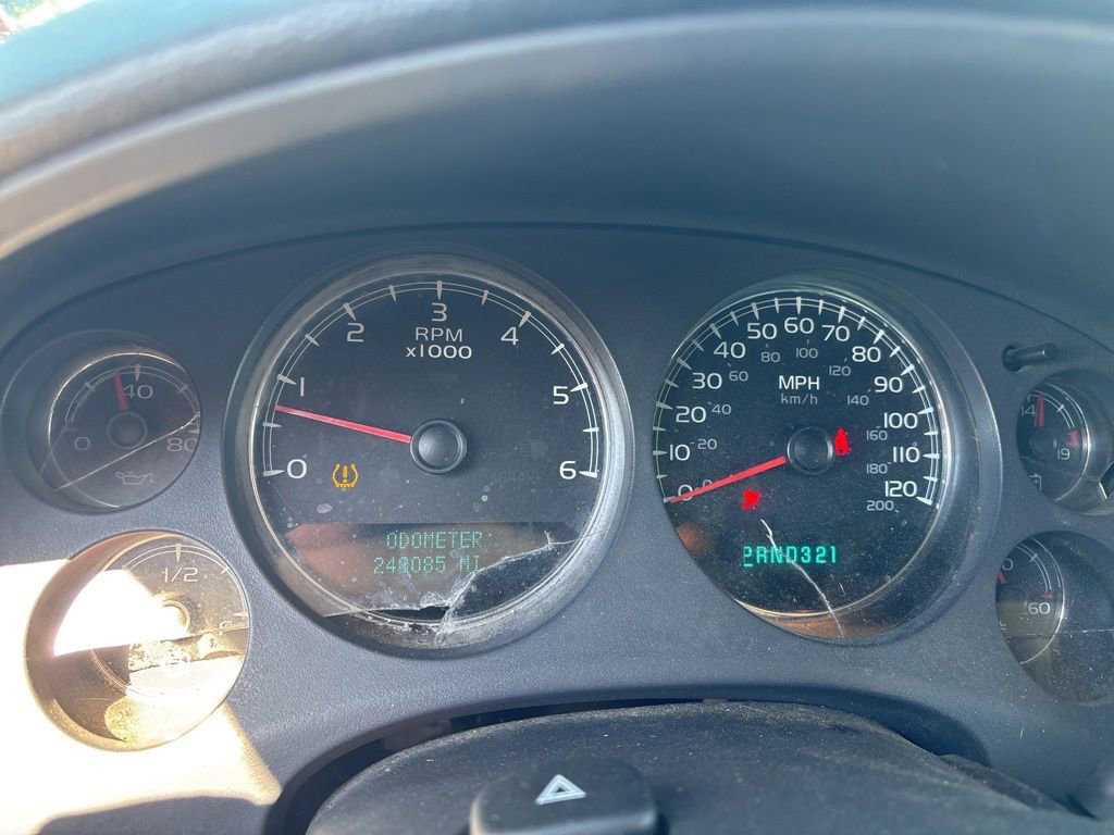 Used 2007 Chevrolet Avalanche LT w/ LT Preferred Equipment Group AWD/4WD image 16