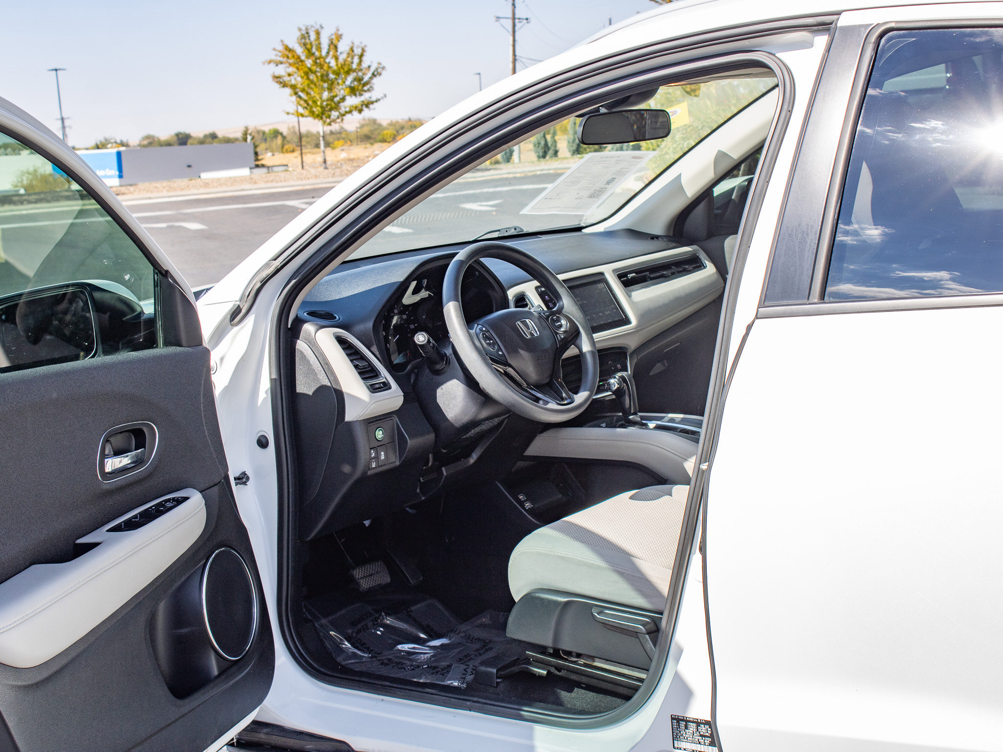 Used 2019 Honda HR-V EX image 23
