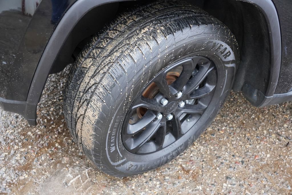 Certified 2022 Jeep Grand Cherokee Laredo X image 14