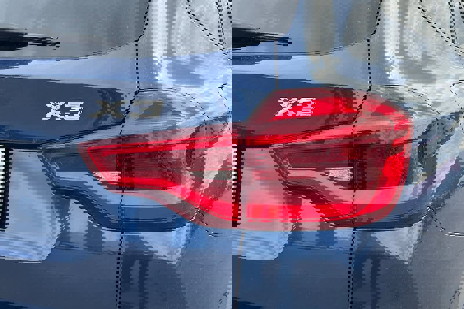 Used 2018 BMW X3 xDrive30i image 15