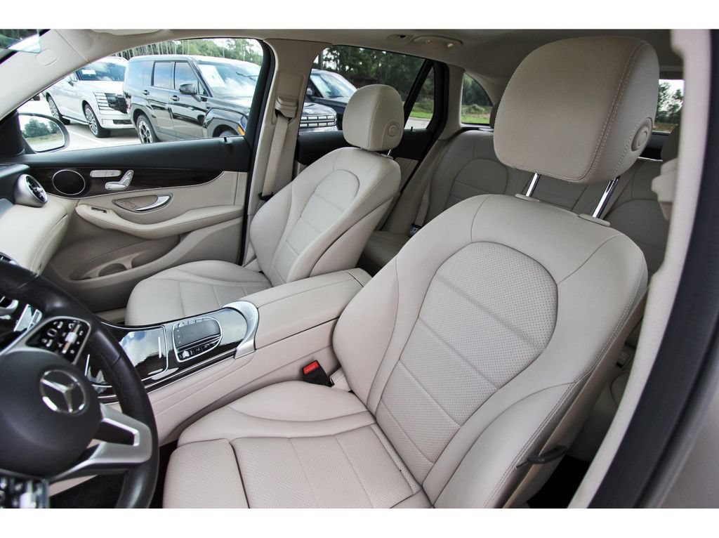 Used 2021 Mercedes-Benz GLC 300 image 32