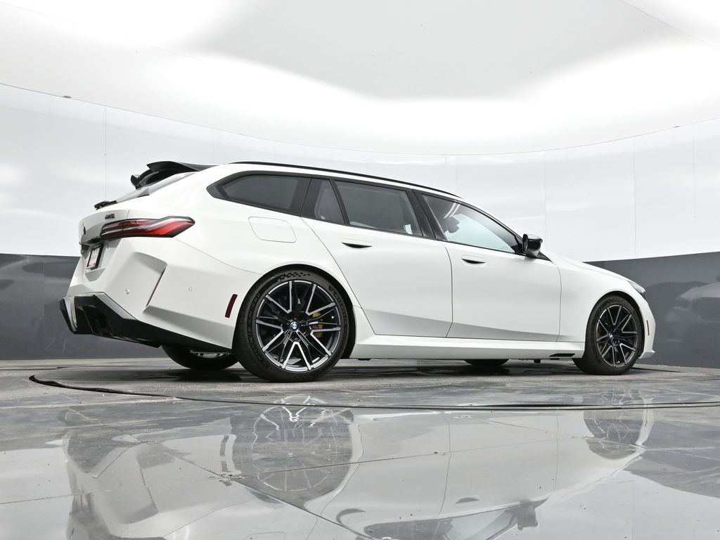 Used 2025 BMW M5 Touring w/ M Driver's Package image 38