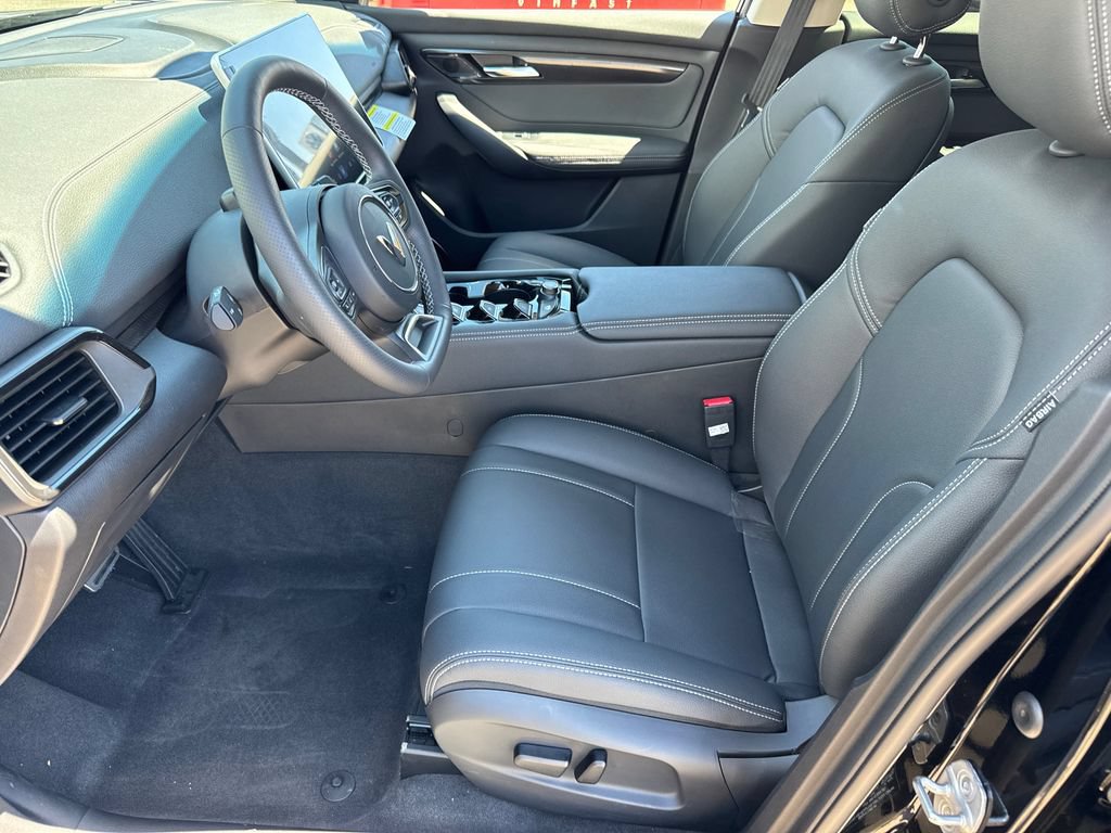 New 2027 VinFast VF 8 Eco AWD/4WD image 25