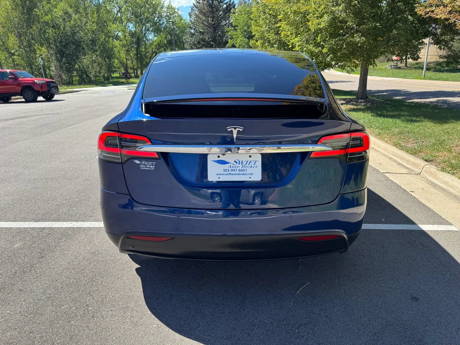 Used 2016 Tesla Model X 75D AWD/4WD image 3