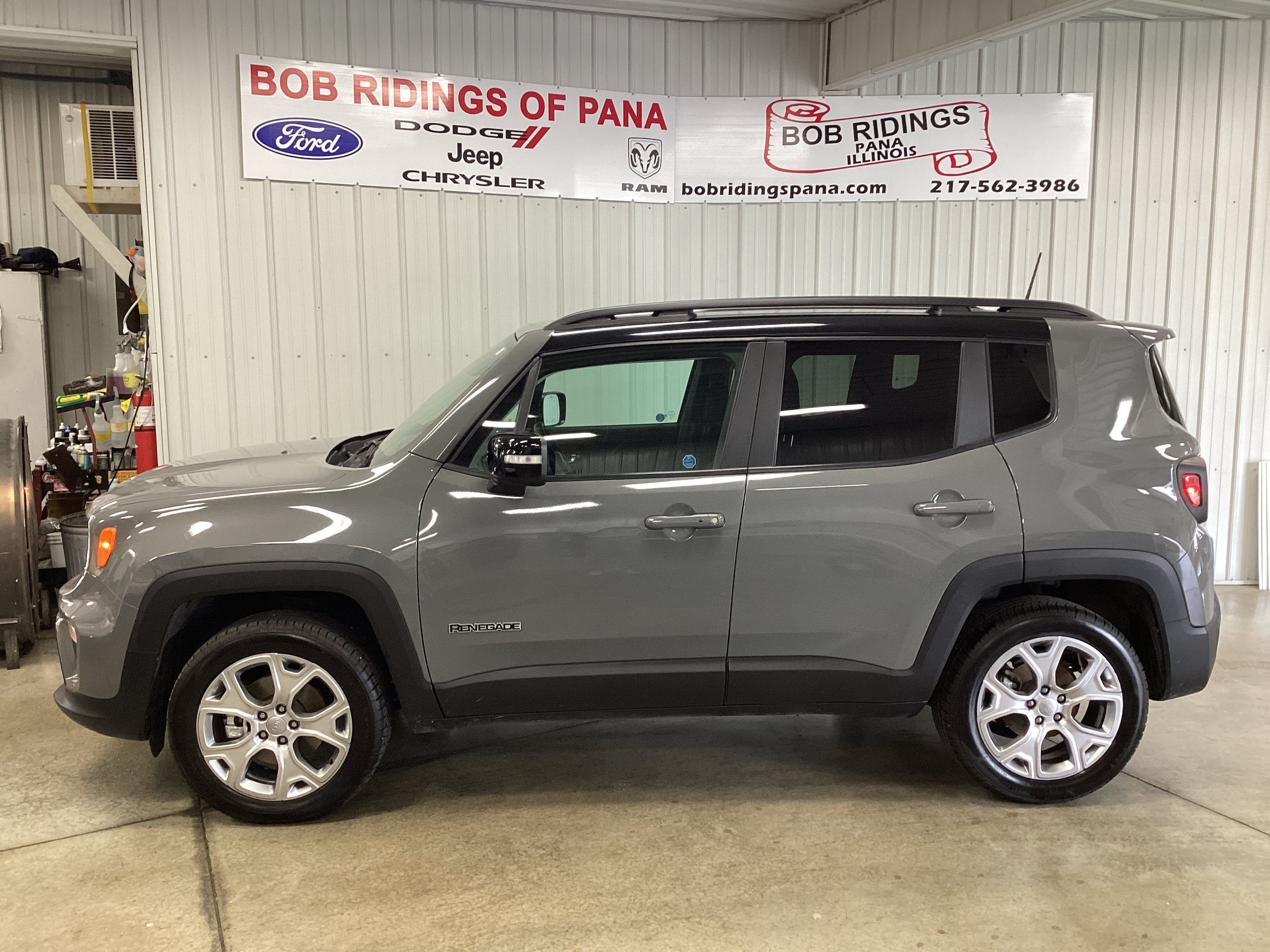 Used 2022 Jeep Renegade Limited AWD/4WD image 2