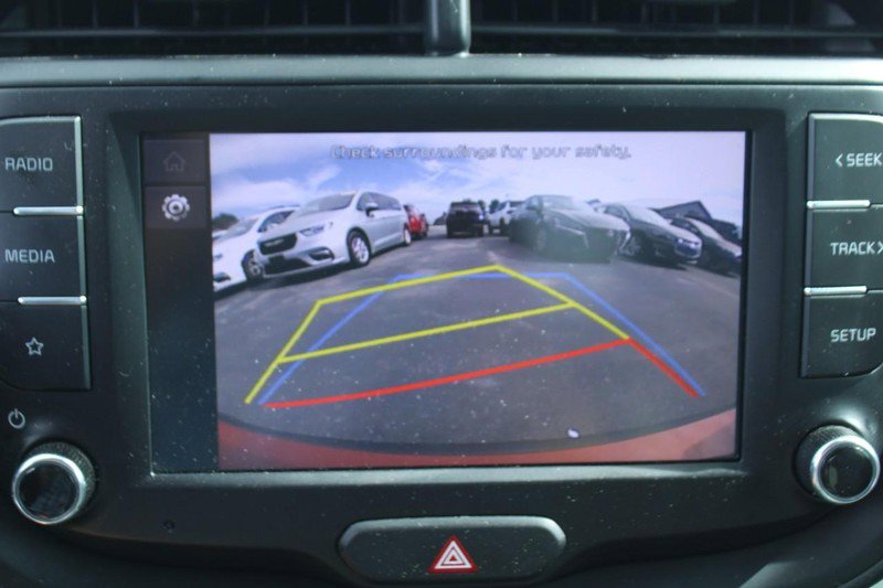 Used 2023 Kia Soul LX w/ LX Technology Package image 21