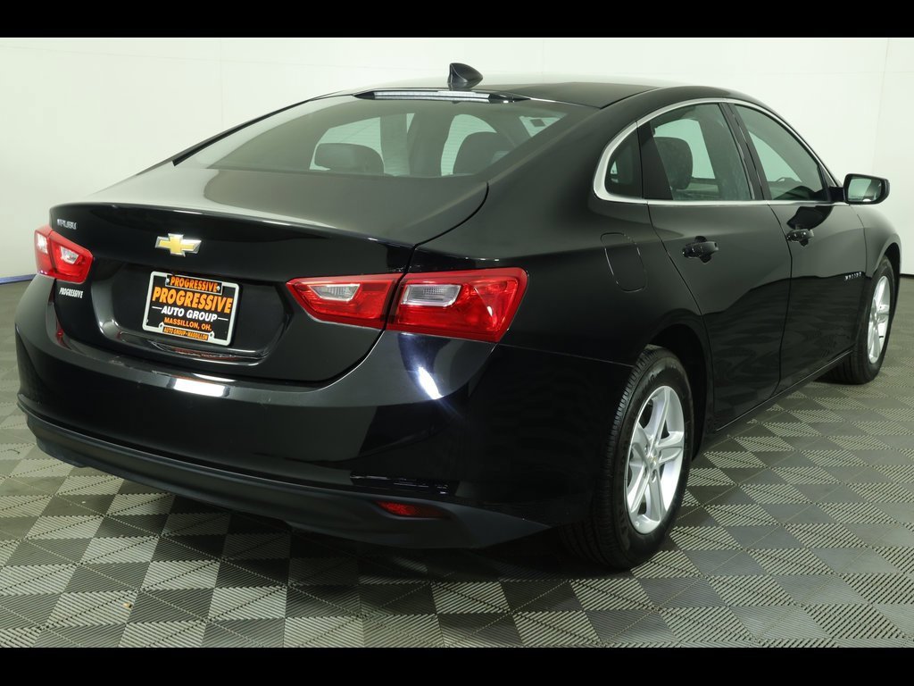 Used 2021 Chevrolet Malibu LS image 2