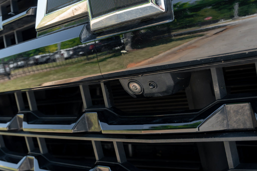 Used 2023 Chevrolet Silverado 1500 LT Trail Boss w/ LT Trail Boss Premium Package AWD/4WD image 3