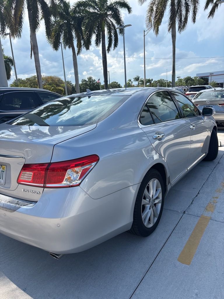 Used 2011 Lexus ES 350 FWD image 4