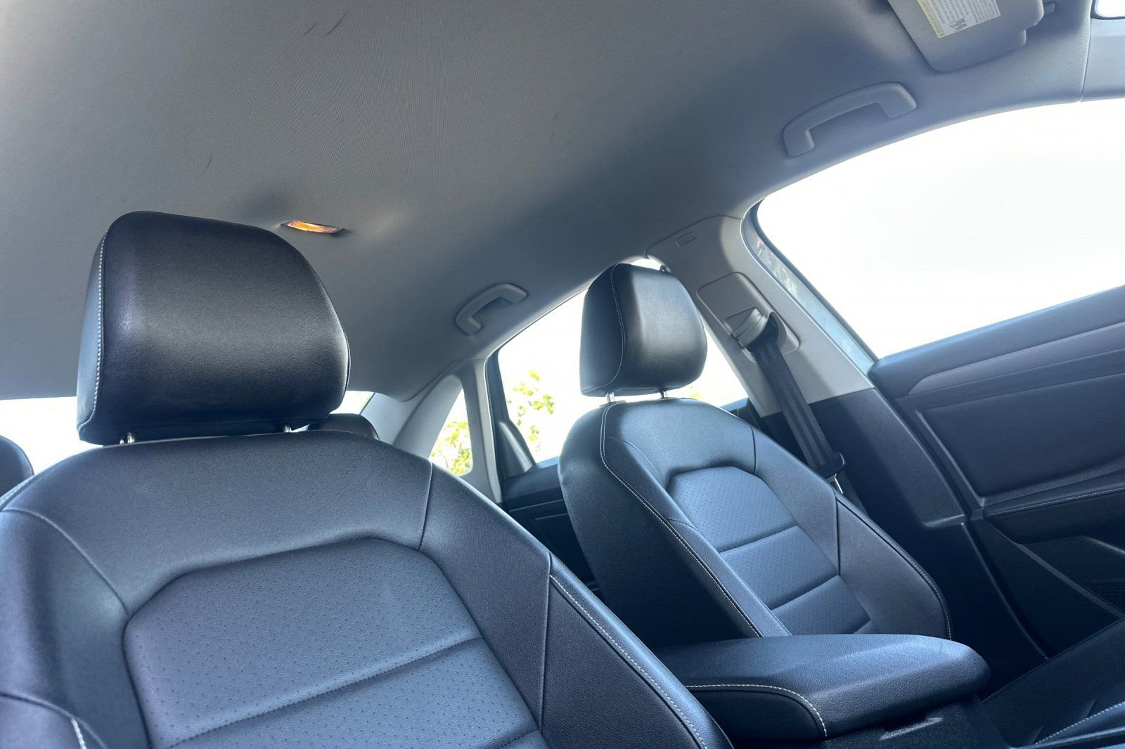 Used 2024 Volkswagen Jetta SE image 16