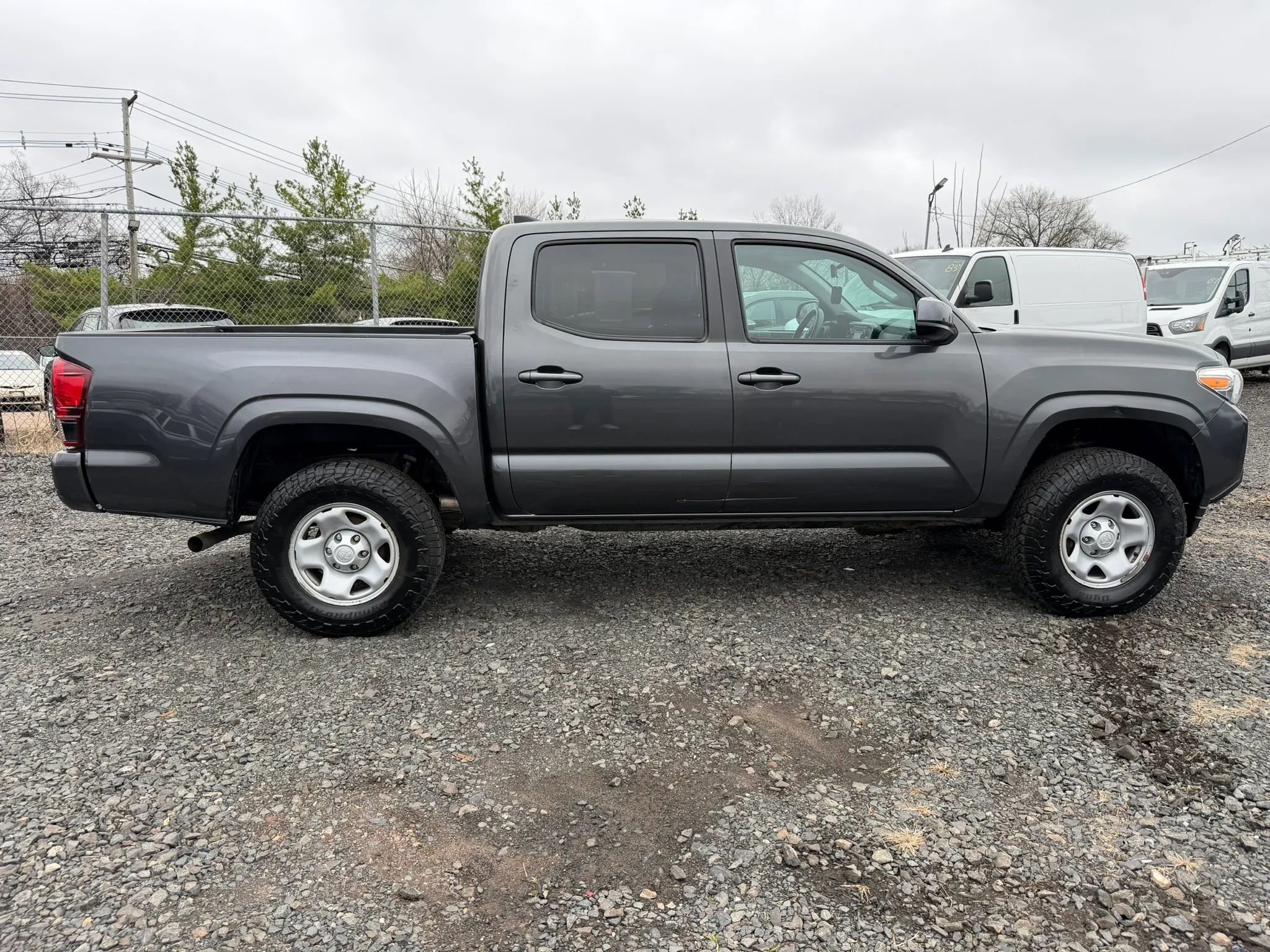 Used 2019 Toyota Tacoma SR w/ SR Convenience Package AWD/4WD image 2