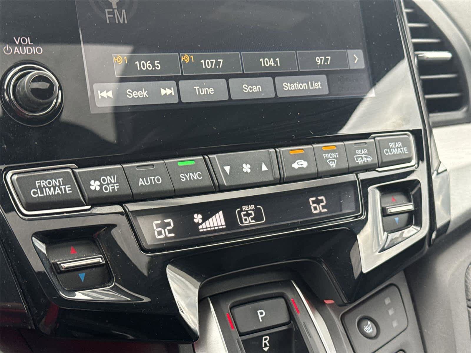 Used 2024 Honda Odyssey Sport image 32