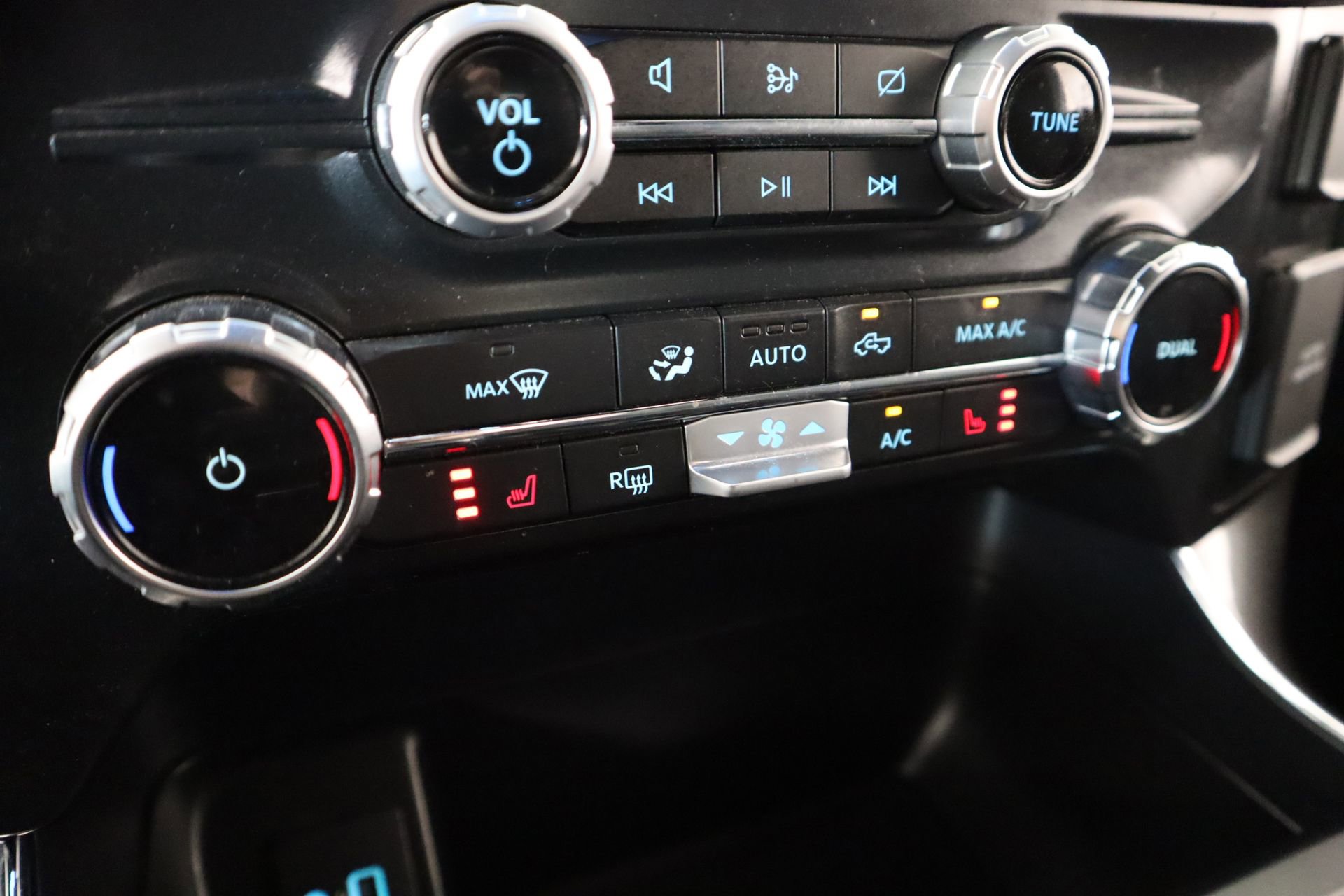 Used 2022 Ford F150 XLT w/ Equipment Group 302A High AWD/4WD image 7