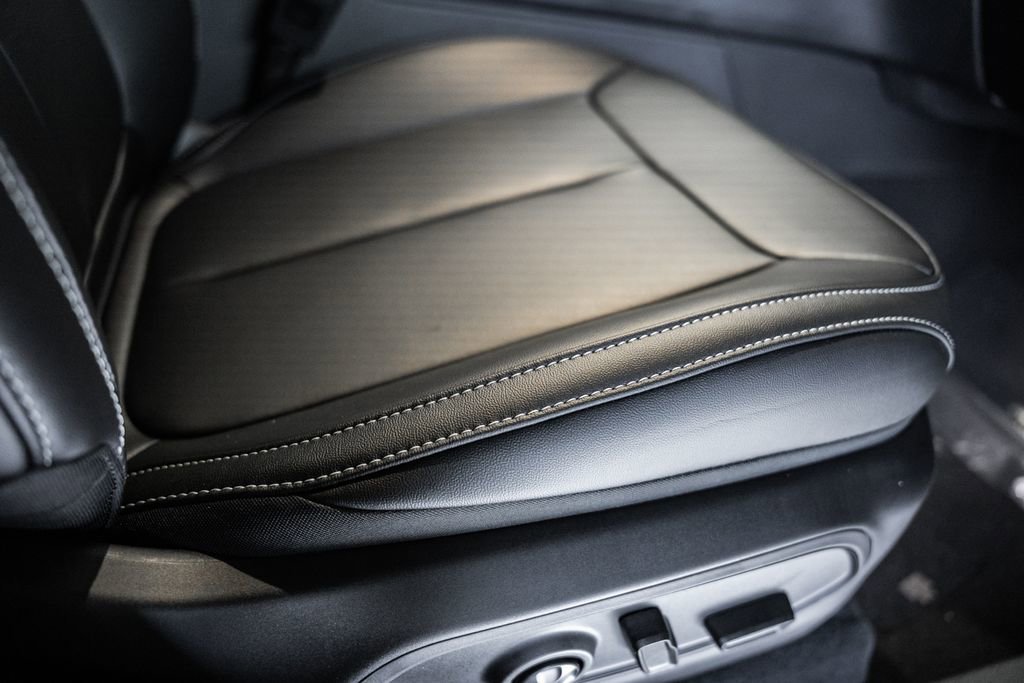 New 2025 Jeep Grand Cherokee Limited image 35