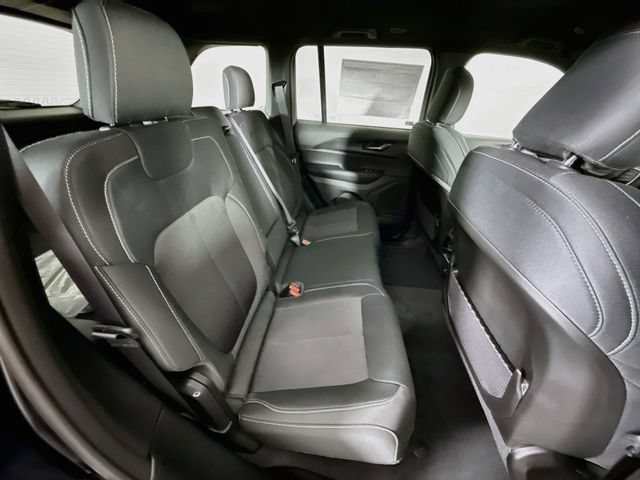New 2027 Jeep Grand Cherokee Laredo AWD/4WD image 24