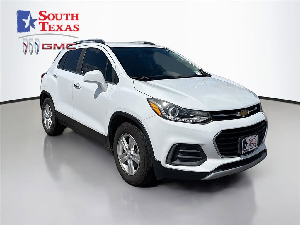 Used 2020 Chevrolet Trax LT w/ Driver Confidence Package FWD image 1