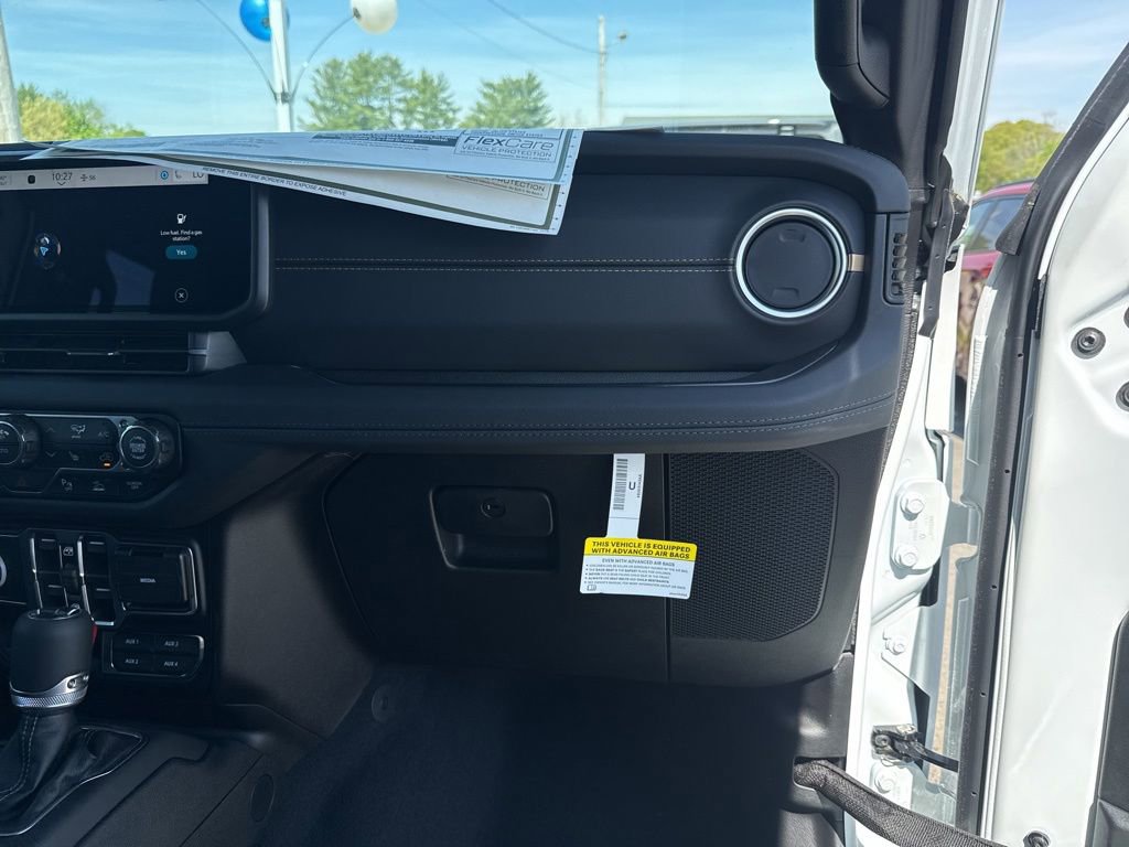 New 2026 Jeep Wrangler Unlimited Sahara AWD/4WD image 29