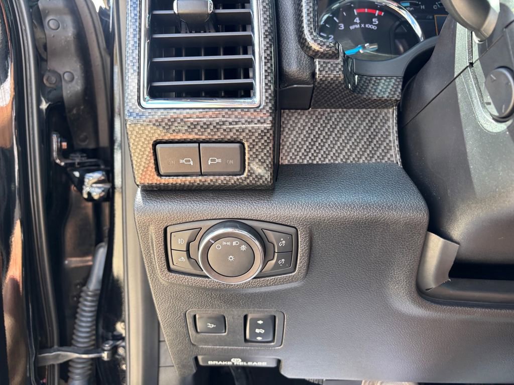 Used 2018 Ford F250 Lariat w/ Lariat Ultimate Package image 19