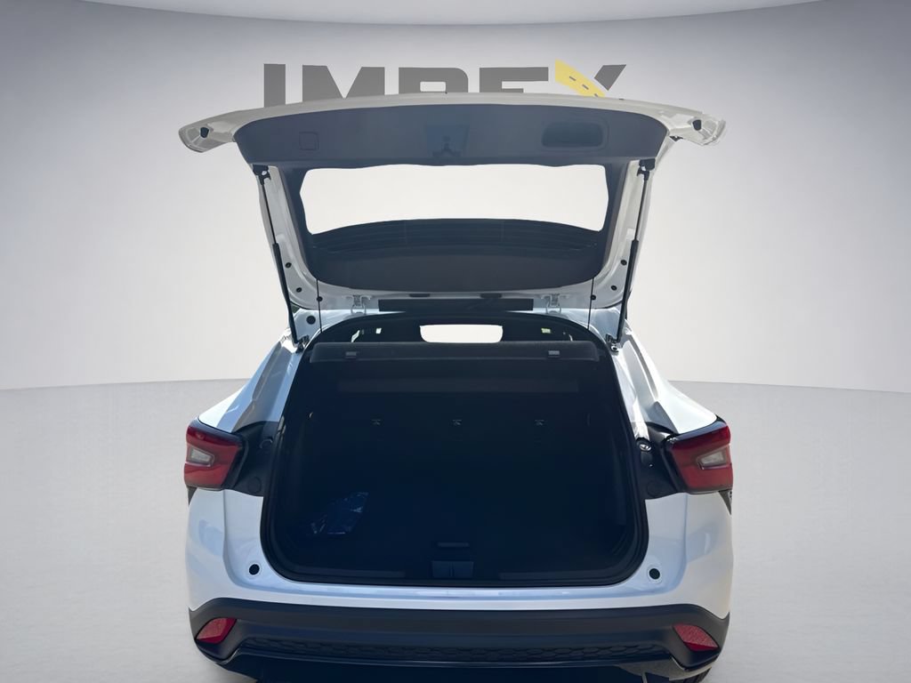 New 2026 Chevrolet Trax RS w/ Sunroof Package FWD image 26