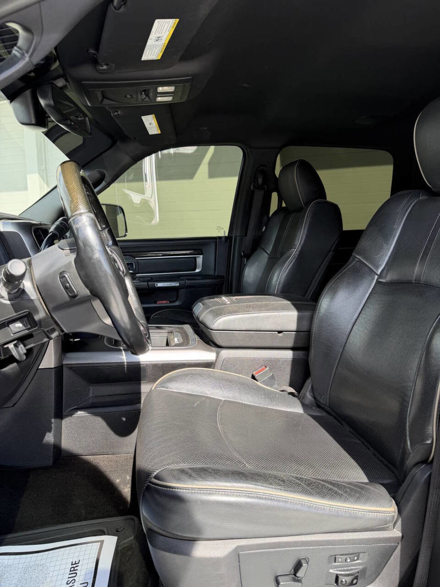 Used 2016 RAM 2500 Limited AWD/4WD image 10