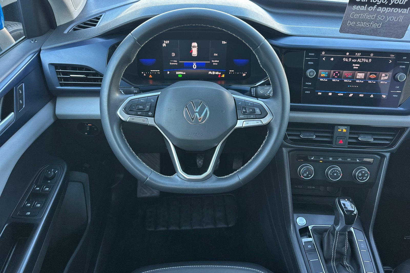 Used 2022 Volkswagen Taos SE w/ Panoramic Sunroof Package image 14