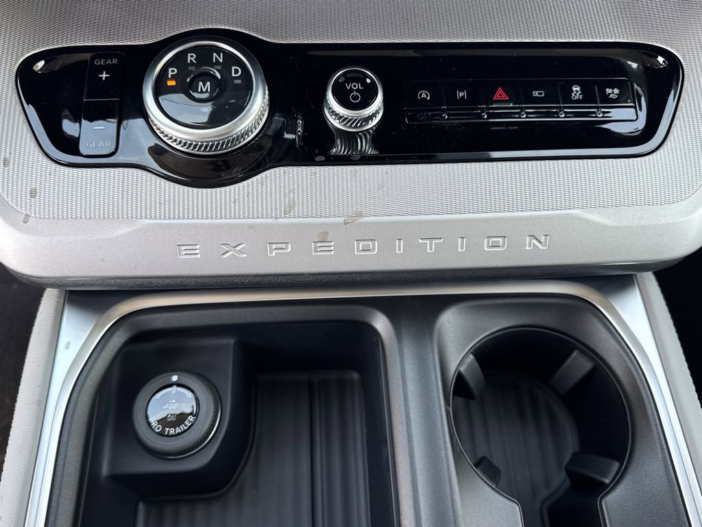 New 2026 Ford Expedition Max Active RWD image 33