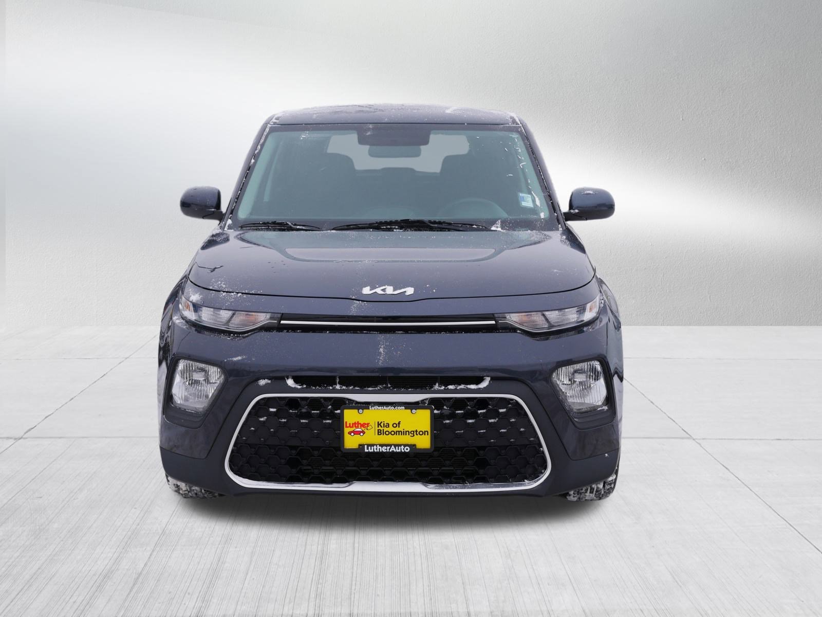 Certified 2022 Kia Soul LX image 2