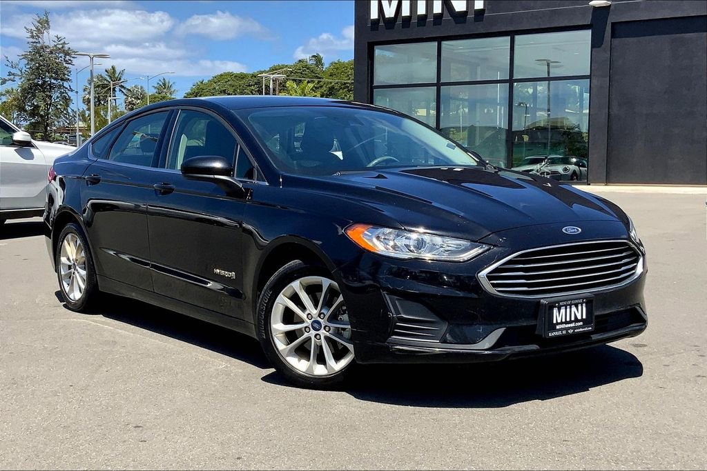 Used 2019 Ford Fusion SE