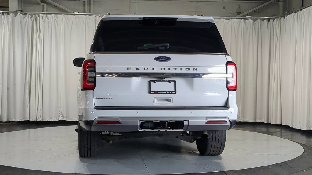 Used 2023 Ford Expedition Limited AWD/4WD image 9