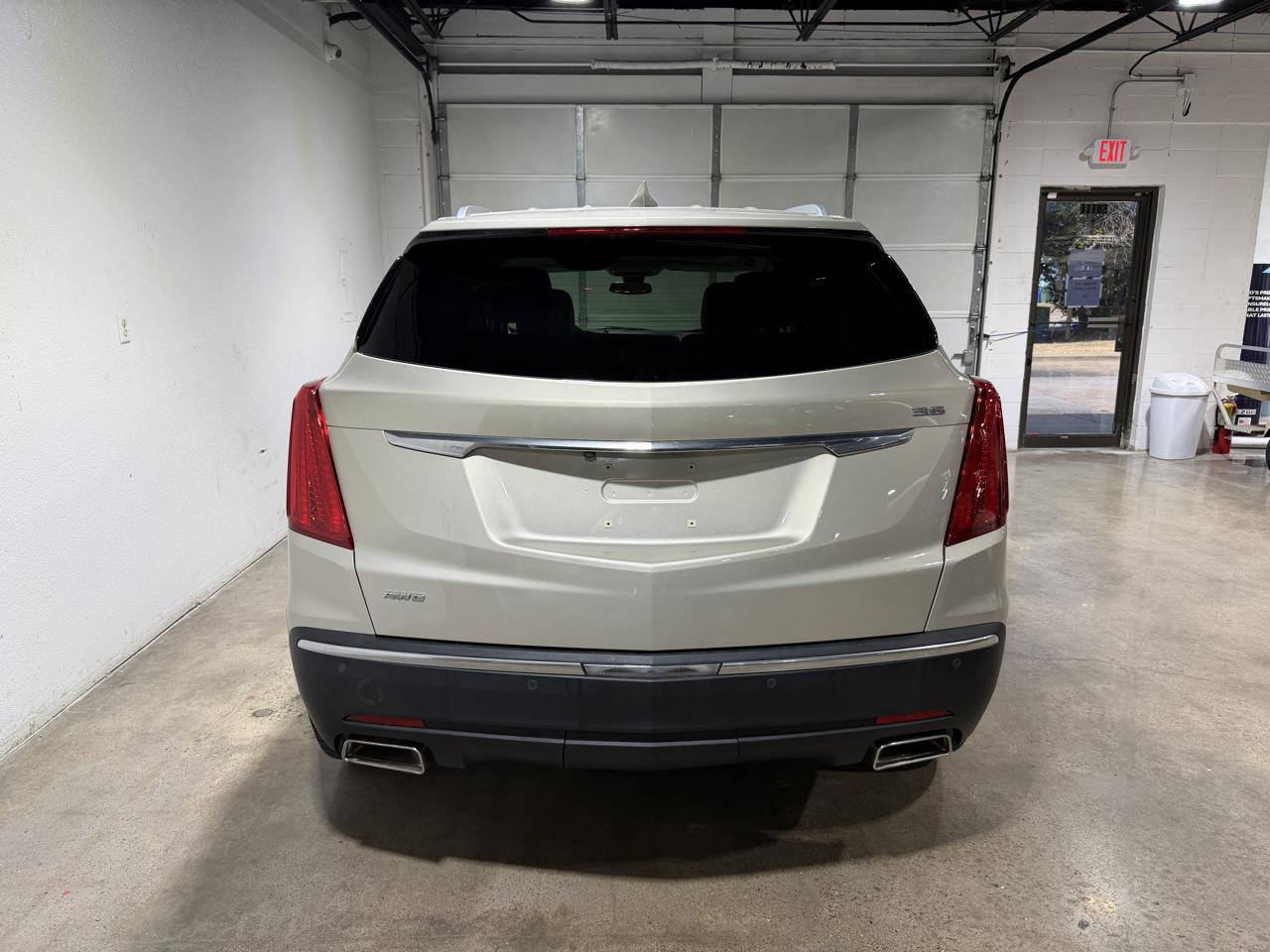 Used 2017 Cadillac XT5 Premium Luxury AWD/4WD image 7