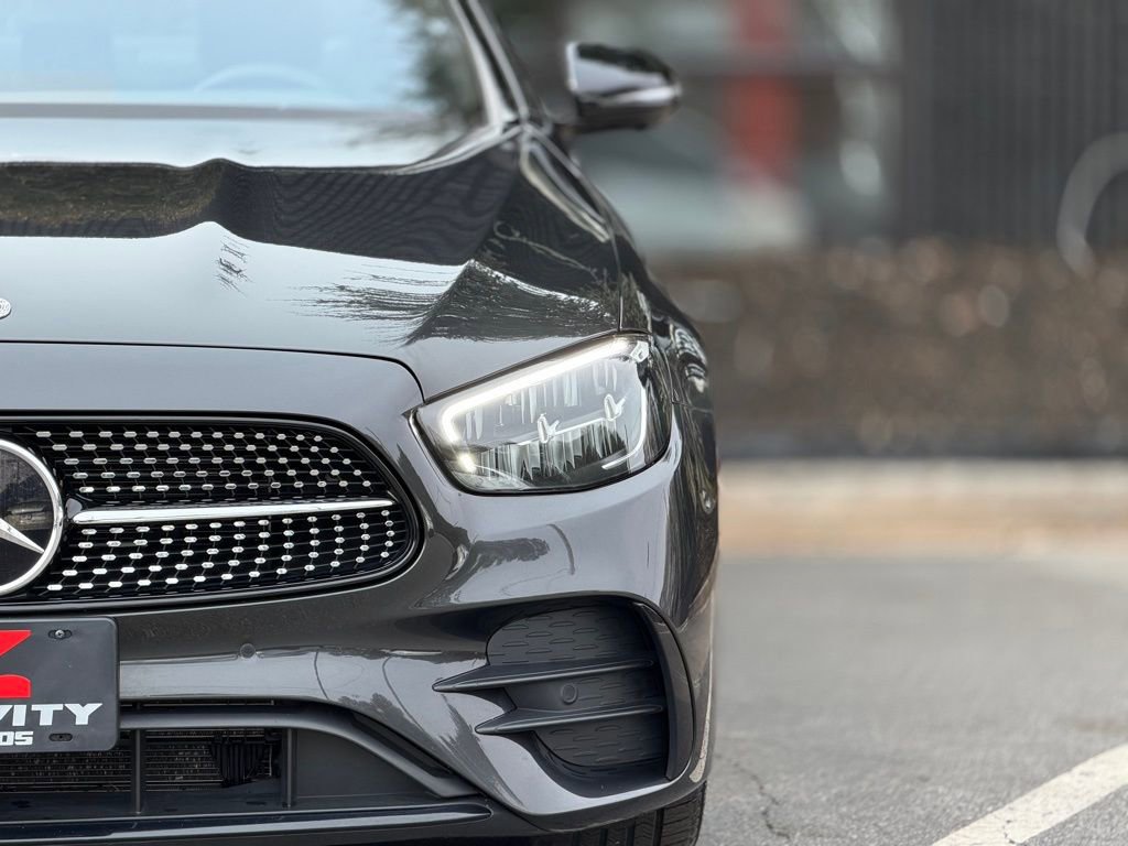 Used 2023 Mercedes-Benz E 450 4MATIC Sedan image 5