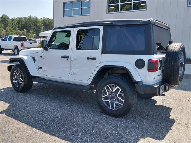 Certified 2025 Jeep Wrangler Unlimited Sahara AWD/4WD image 2