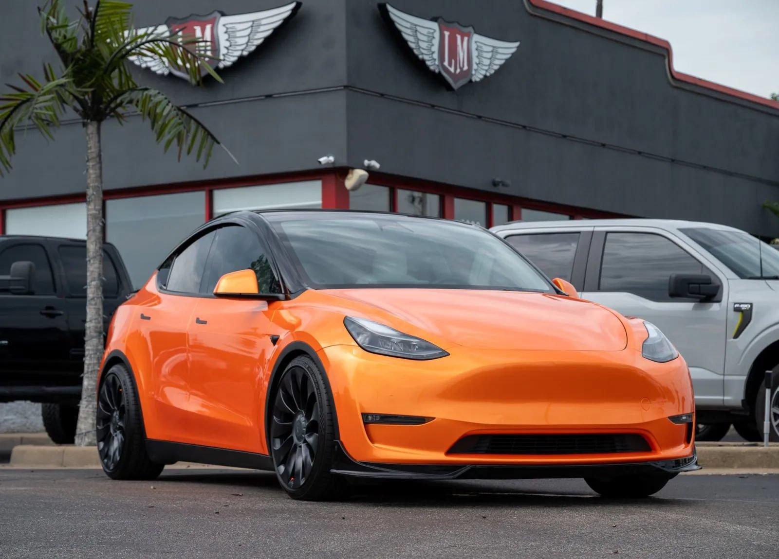 Used 2022 Tesla Model Y Performance AWD/4WD image 1