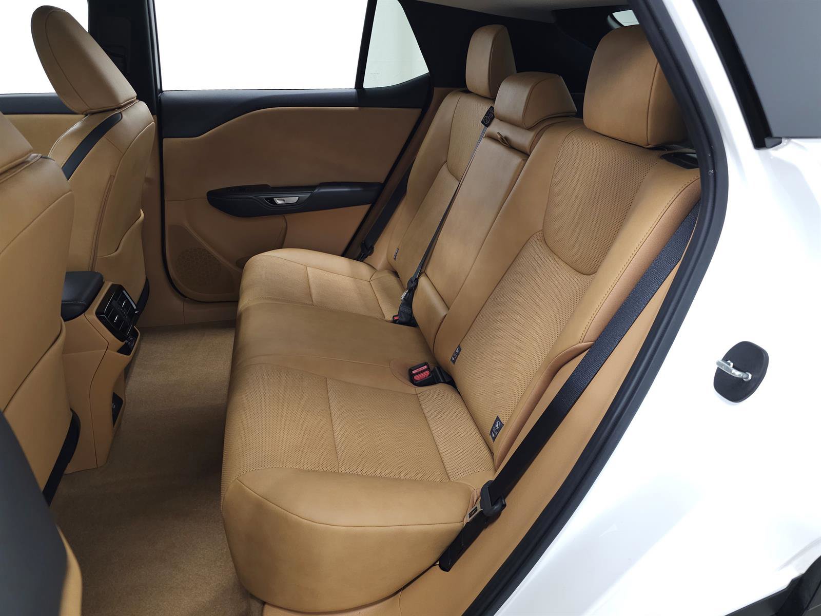 Certified 2024 Lexus RZ 300e Premium w/ Accessory Package (2T) FWD image 32