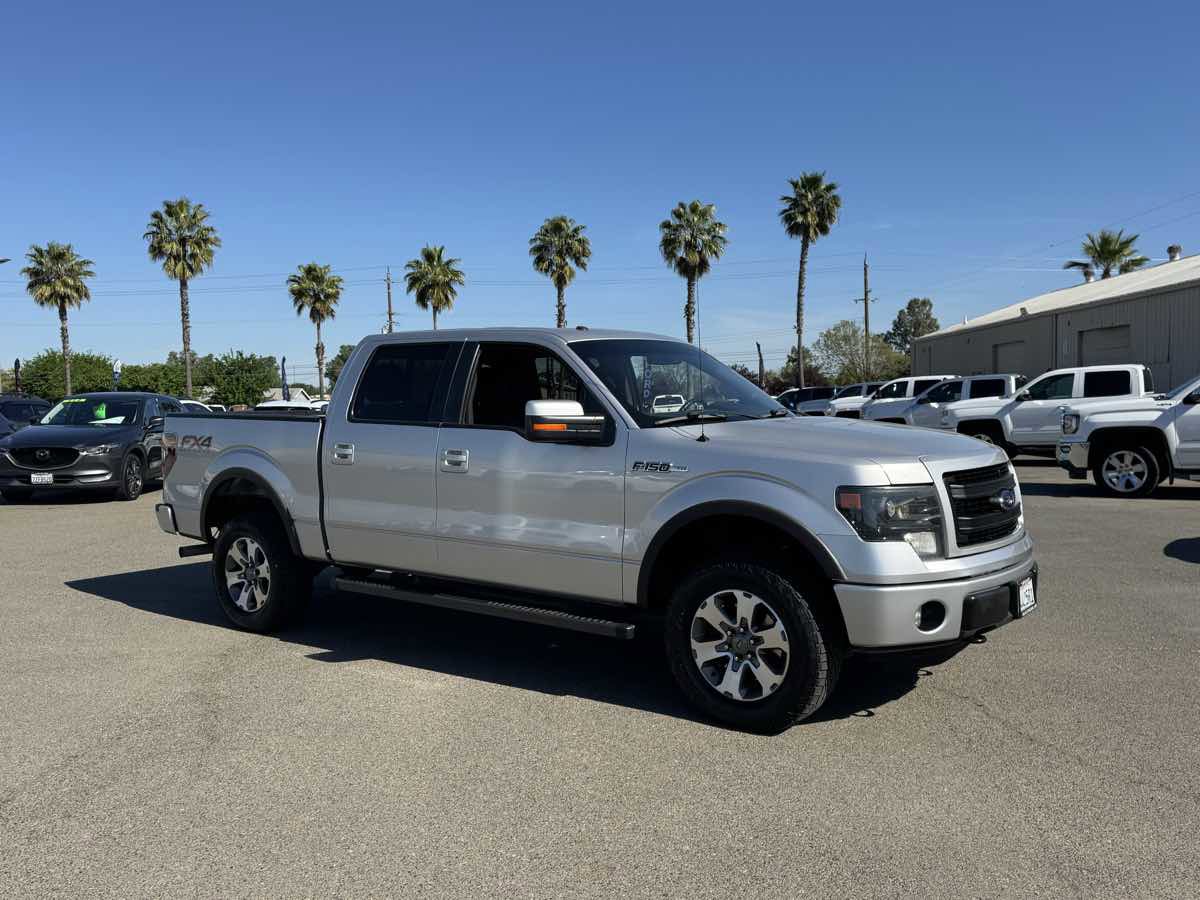 Used 2014 Ford F150 FX4 w/ Equipment Group 402A Luxury AWD/4WD image 12