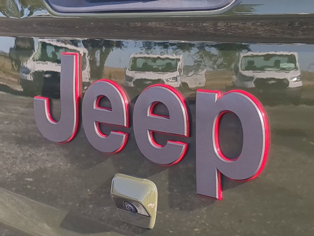 Used 2021 Jeep Gladiator Rubicon image 13
