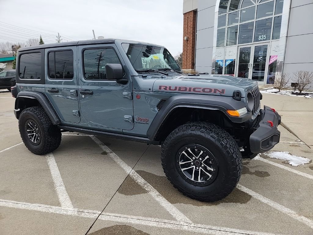 Certified 2024 Jeep Wrangler Unlimited Rubicon w/ XTREMEE 35" Tire Package image 5
