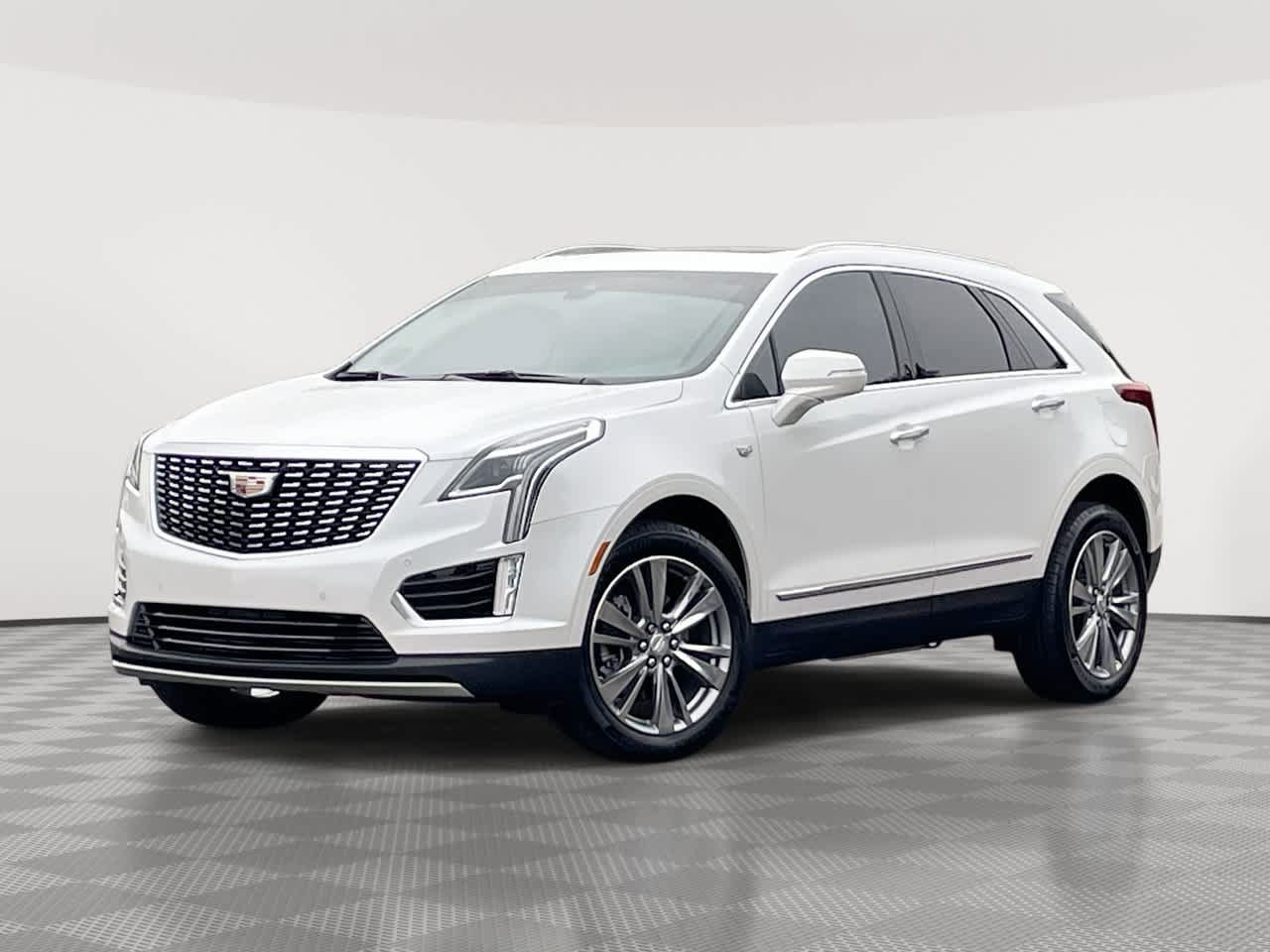 Certified 2025 Cadillac XT5 Premium Luxury AWD/4WD image 1