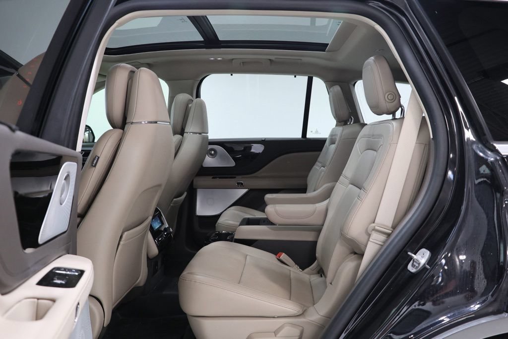 Used 2020 Lincoln Aviator Reserve w/ Equipment Group 202A AWD/4WD image 34