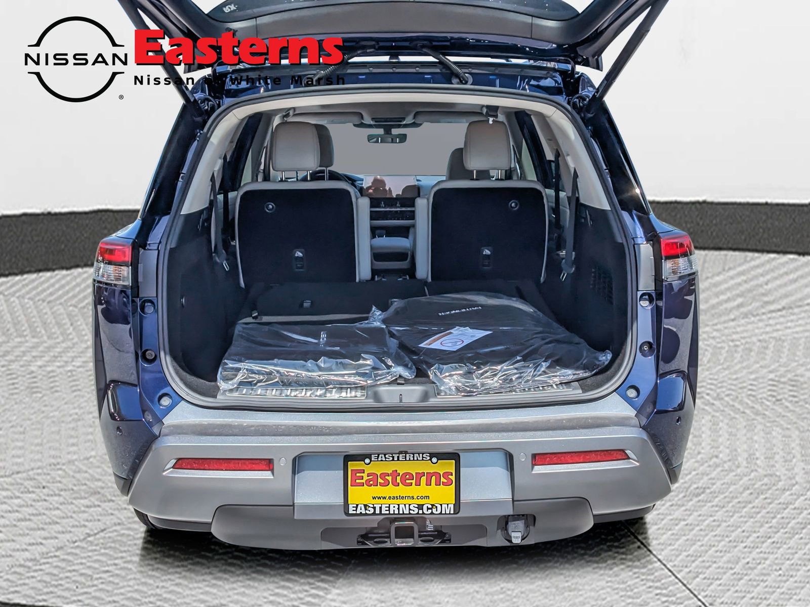 New 2026 Nissan Pathfinder SL image 11