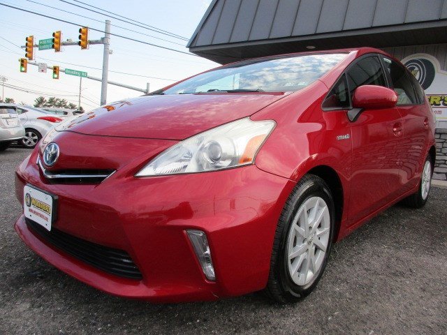 Used 2013 Toyota Prius V Three image 4